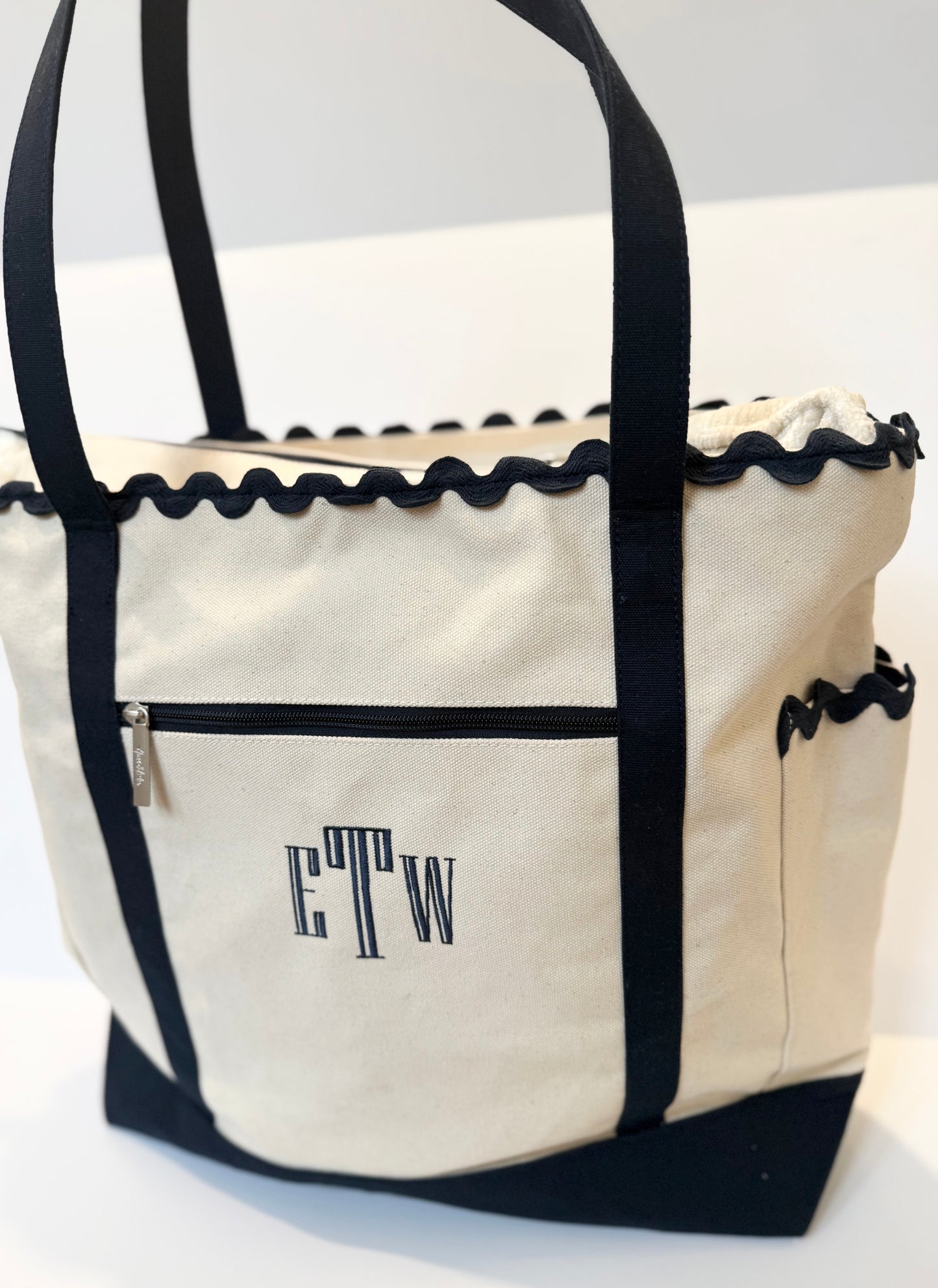 Scalloped Tennis Tote - Ame & Lulu