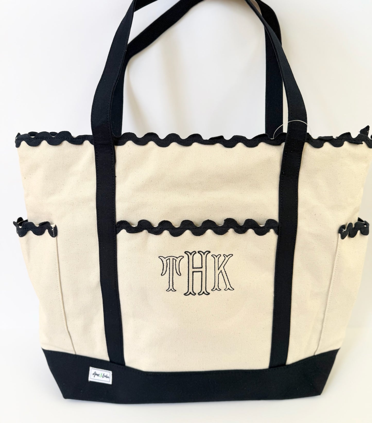 Scalloped Tennis Tote - Ame & Lulu